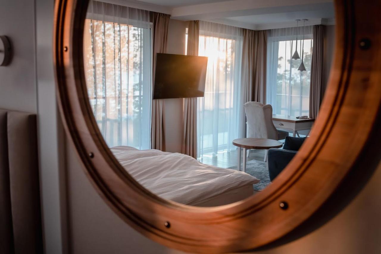 Hotel Szerokie Wody Sea & Sand Устка Экстерьер фото