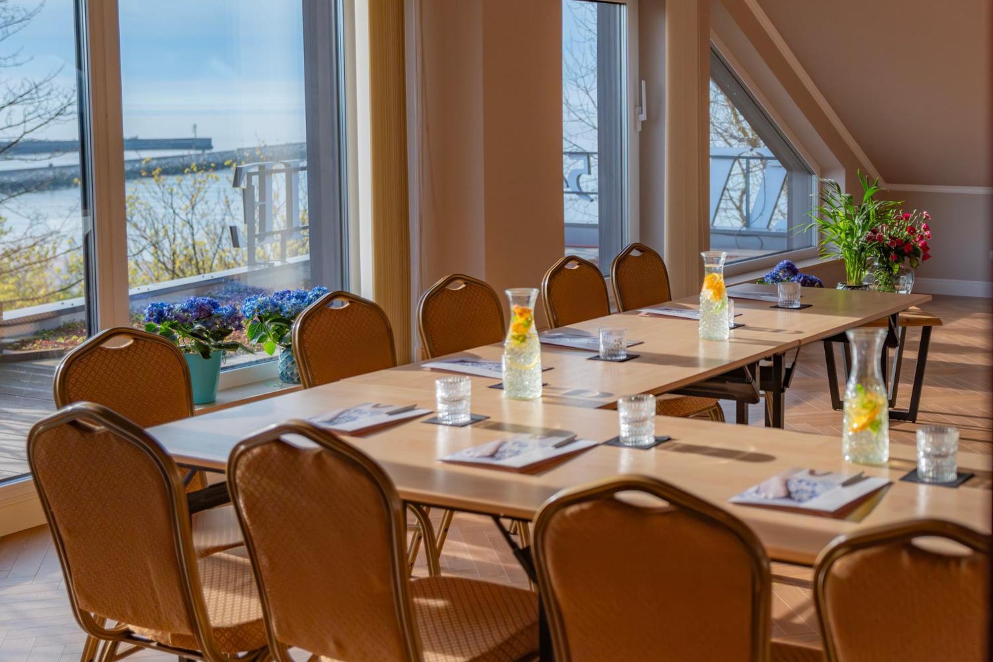 Hotel Szerokie Wody Sea & Sand Устка Экстерьер фото